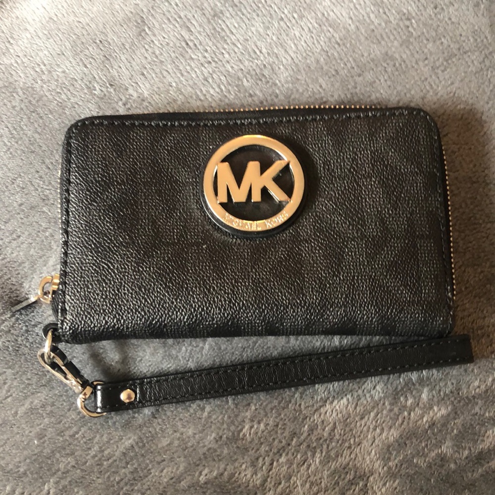 Michael Kors Wristlet